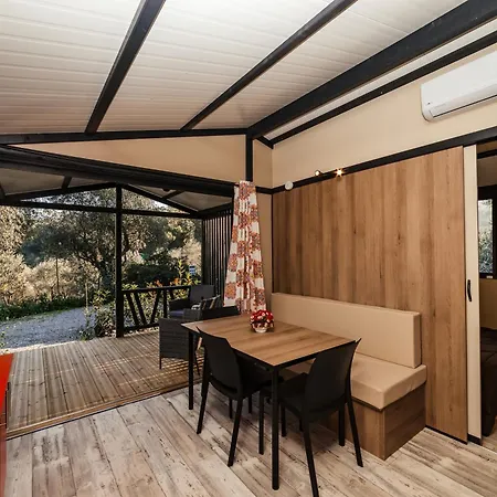 Oasi פארק נופש *